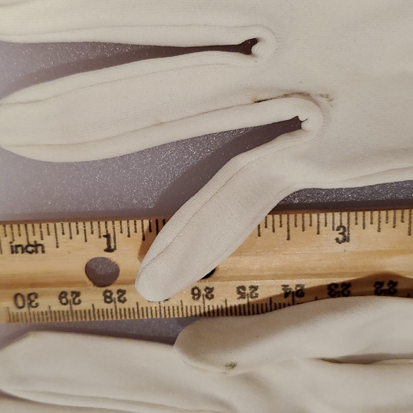 Vintage child size ivory cream gloves 1st Communion Confirmation dress - Picture 2 of 13